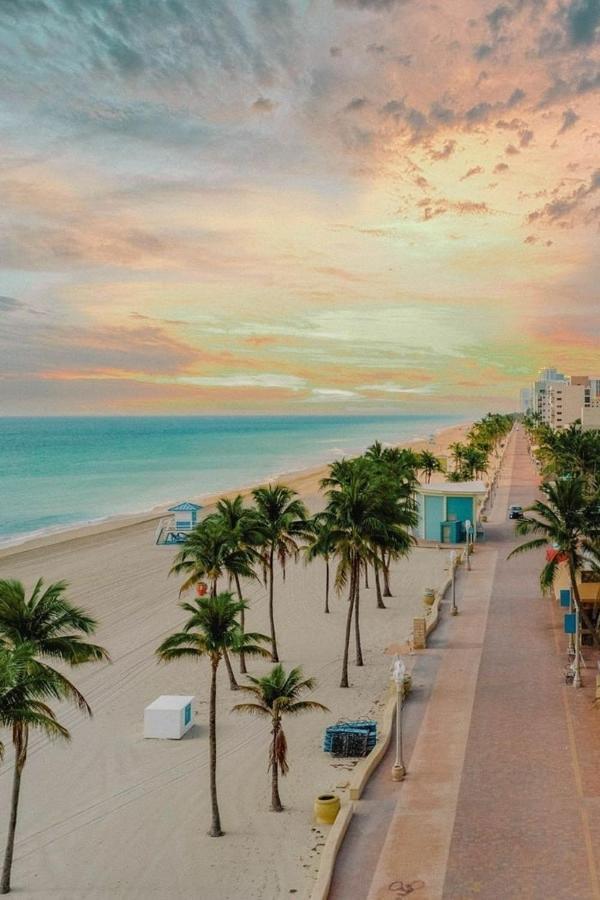 Christmas Retreat Walk To Dania Beach Pool מראה חיצוני תמונה